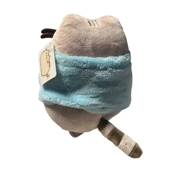 Pusheen Box Bath Robe 5.5" Plush from Fall 2018 Brand New Sealed Package w/ Tags - Picture 3 of 5